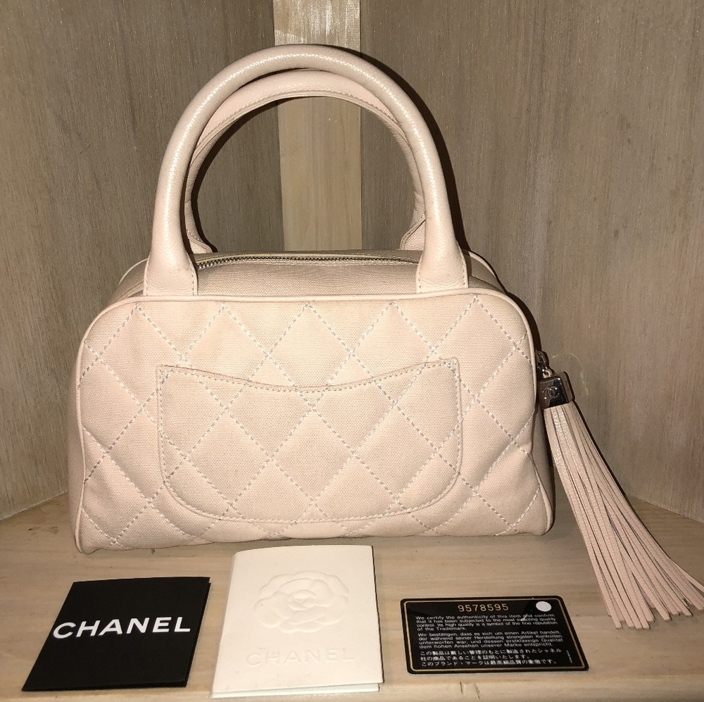 Authentic Chanel CC Tassel Caviar Leather Purse - Picture 2 of 8